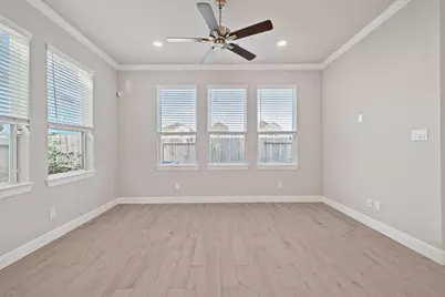 11407 W Blossom Square Street, Houston, TX 77047 - Photo 9