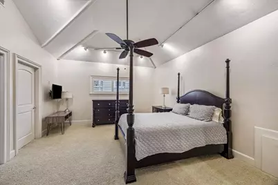 52 Briar Hollow Lane #E, Houston, TX 77027 - Photo 33