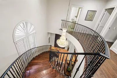 52 Briar Hollow Lane #E, Houston, TX 77027 - Photo 17