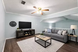 13175 Clarewood Dr, Houston, TX 77072 - Photo 17