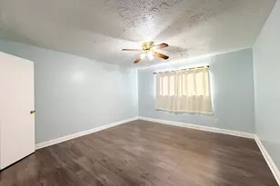 13175 Clarewood Dr, Houston, TX 77072 - Photo 19