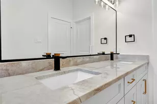 987 Glen Ave, Houston, TX 77088 - Photo 17