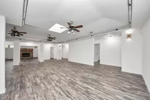 8227 Ivan Reid Dr, Houston, TX 77040 - Photo 15