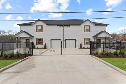 5140 Mallow Street, Houston, TX 77033 - Photo 1