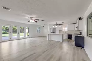 6903 Alderney Dr, Houston, TX 77055 - Photo 9