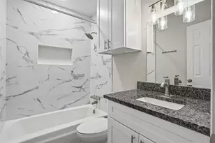 201 S Kansas Ave, League City, TX 77573 - Photo 11