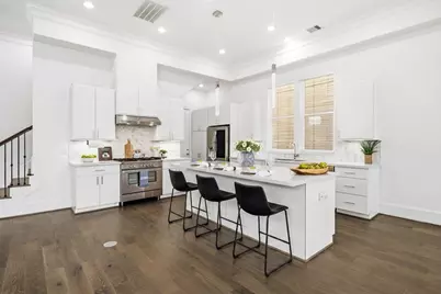 3302 Timbergrove Heights Street, Houston, TX 77008 - Photo 9
