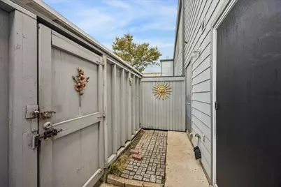 5050 Glenmont Drive #F5, Houston, TX 77081 - Photo 11