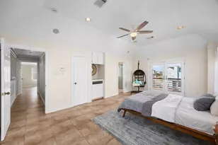 219 Lokai St, Tiki Island, TX 77554 - Photo 11