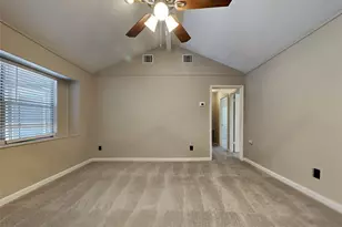 17623 Huntersglen Cir, Humble, TX 77396 - Photo 9