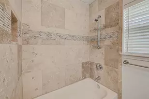 10810 Willowisp Dr, Houston, TX 77035 - Photo 25