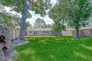 10810 Willowisp Dr, Houston, TX 77035 - Photo 39