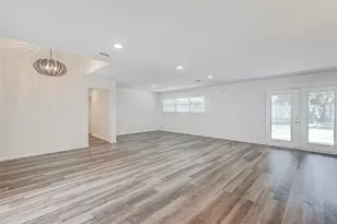 10810 Willowisp Dr, Houston, TX 77035 - Photo 11