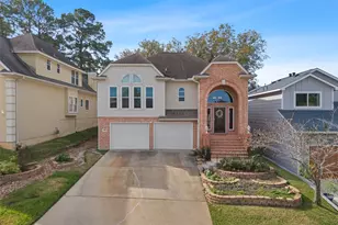 120 Harbour Town Dr, Conroe, TX 77356 - Photo 1