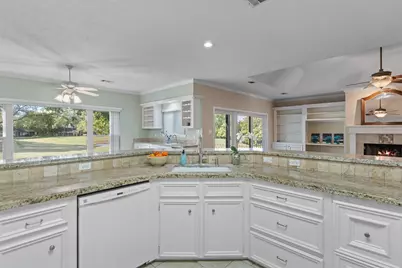 120 Harbour Town Drive, Conroe, TX 77356 - Photo 19