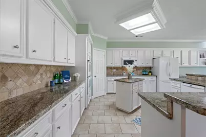 120 Harbour Town Drive, Conroe, TX 77356 - Photo 17