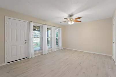 120 Harbour Town Drive, Conroe, TX 77356 - Photo 35