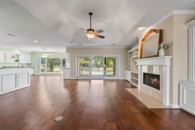 120 Harbour Town Drive, Conroe, TX 77356 - Photo 9