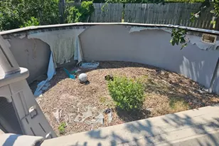 6601 Sidney St, Galveston, TX 77551 - Photo 3