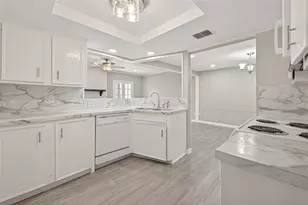 10738 Briar Forest Dr, Houston, TX 77042 - Photo 21