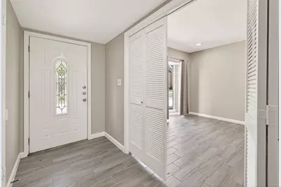 10738 Briar Forest Drive, Houston, TX 77042 - Photo 7