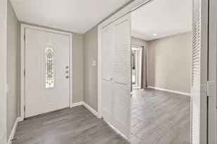 10738 Briar Forest Dr, Houston, TX 77042 - Photo 7