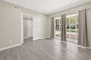 10738 Briar Forest Dr, Houston, TX 77042 - Photo 25