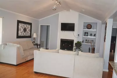 11711 N Nottingham Circle, Houston, TX 77071 - Photo 7