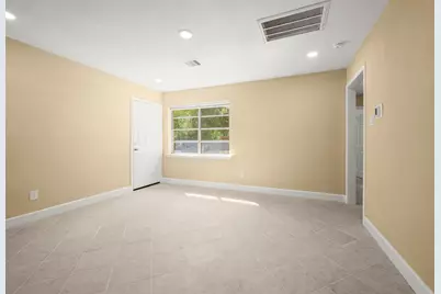 1093 Junell Street, Houston, TX 77088 - Photo 9