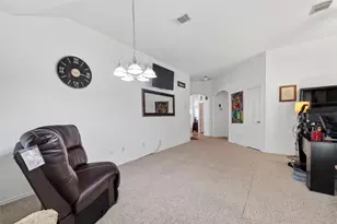 2606 Cypress Springs Dr, Pearland, TX 77584 - Photo 9
