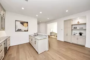 1623 Viking Dr, Houston, TX 77018 - Photo 9