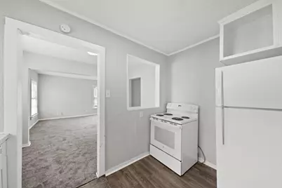 1721 W 5th Street, Freeport, TX 77541 - Photo 9