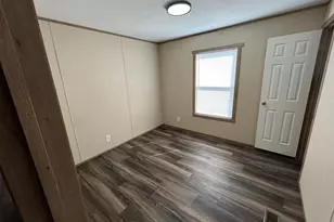 805 S Morgan St, Angleton, TX 77515 - Photo 9