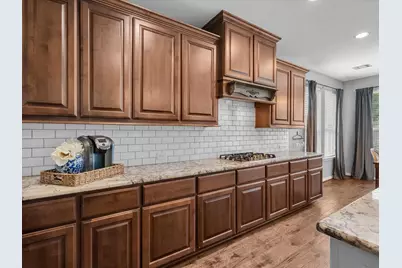 904 Cozy Hollow Court, Friendswood, TX 77546 - Photo 9
