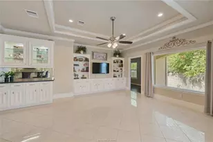 1919 Debbie Dr, Bryan, TX 77802 - Photo 9