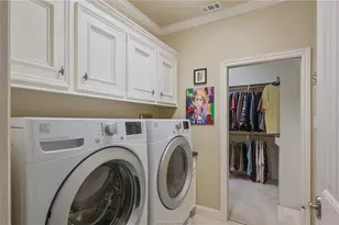 1919 Debbie Dr, Bryan, TX 77802 - Photo 23