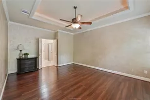 1919 Debbie Dr, Bryan, TX 77802 - Photo 13