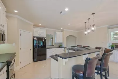 1919 Debbie Drive, Bryan, TX 77802 - Photo 7