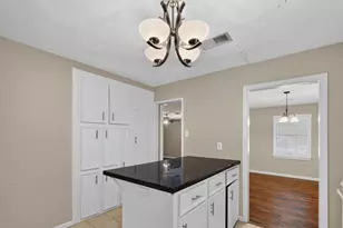 5418 Grand Lake St, Houston, TX 77081 - Photo 17