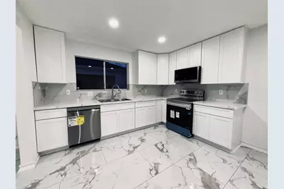 9315 Beringwood Drive, Houston, TX 77083 - Photo 7