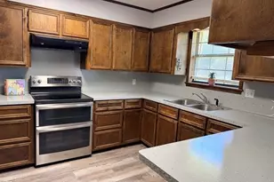 8957 Tejas Ln, Silsbee, TX 77656 - Photo 5