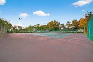 10053 Westpark Dr, Houston, TX 77042 - Photo 23