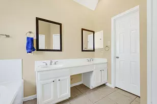 2409 Dixie Woods Dr, Pearland, TX 77581 - Photo 15