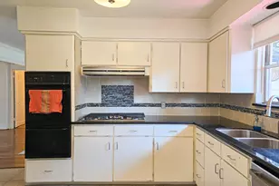 9507 Meadowbriar Ln, Houston, TX 77063 - Photo 11