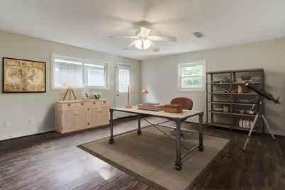 9402 Bevlyn Drive, Houston, TX 77025 - Photo 5