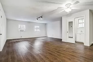 9402 Bevlyn Dr, Houston, TX 77025 - Photo 13
