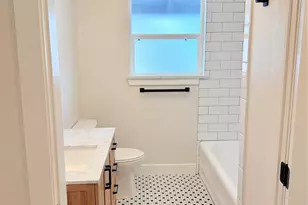 2001 Brun St, Houston, TX 77019 - Photo 7