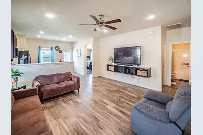 13247 Montane Manor Ln, Houston, TX 77044 - Photo 3