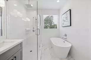 1836 W Tidwell Rd, Houston, TX 77091 - Photo 27