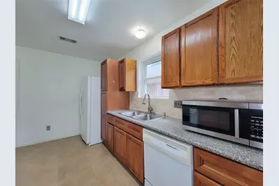 16807 Sussex Drive, Houston, TX 77083 - Photo 19